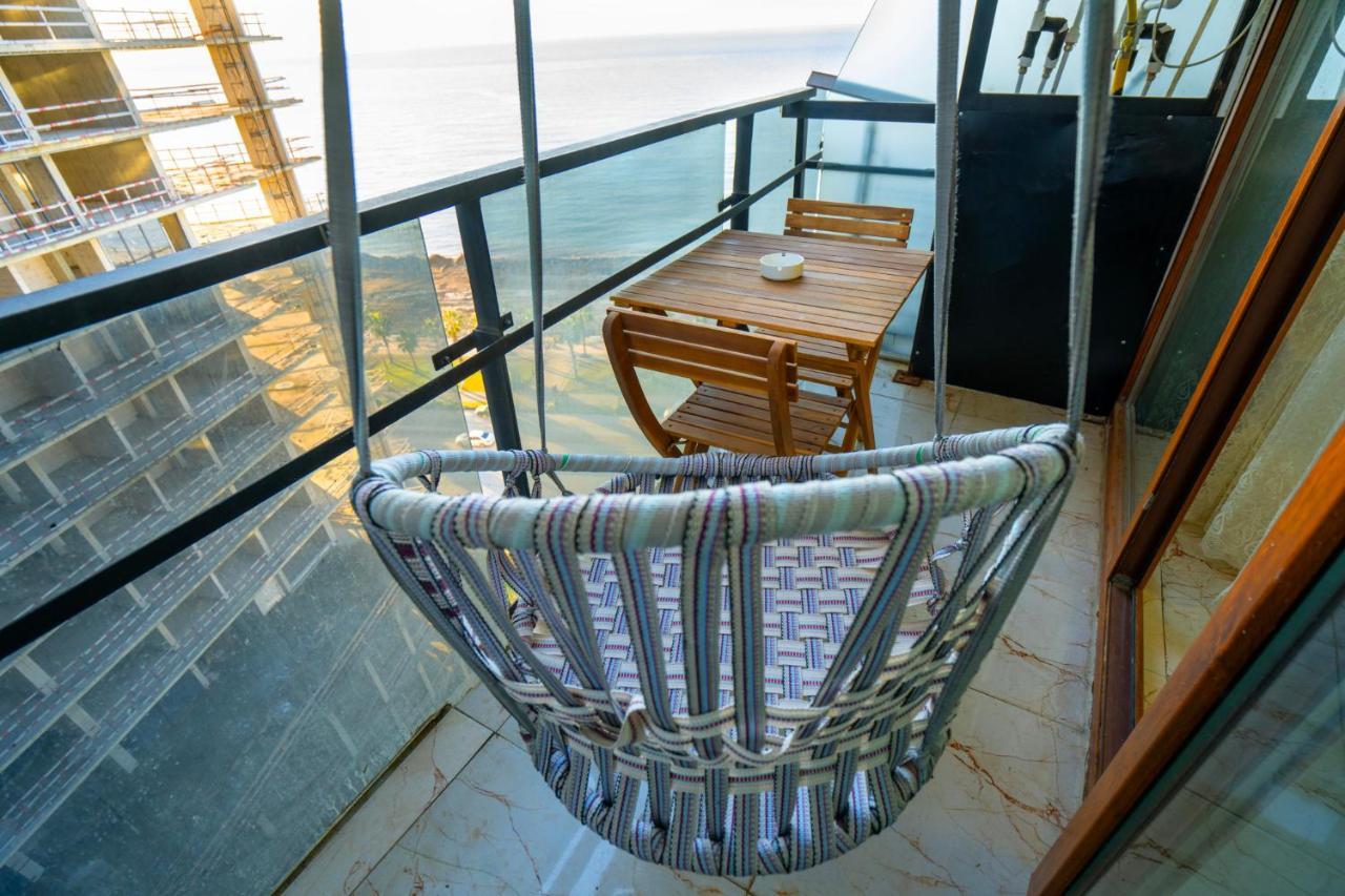 Your Studio On The Beach! Batumi Exteriér fotografie