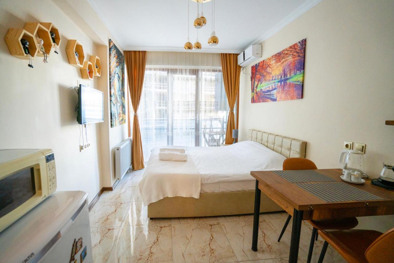 Your Studio On The Beach! Batumi Exteriér fotografie